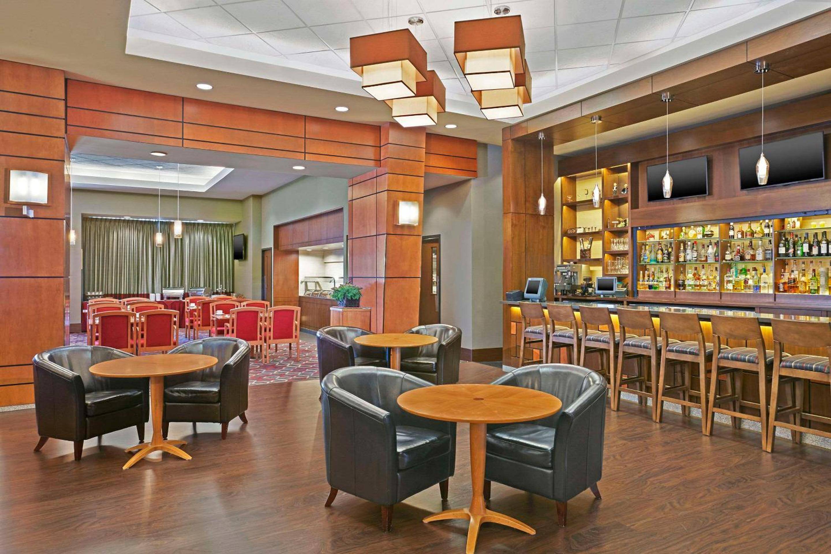 Grand Park Hotel Vancouver Airport Ascend Hotel Collection www.dayuse.com
