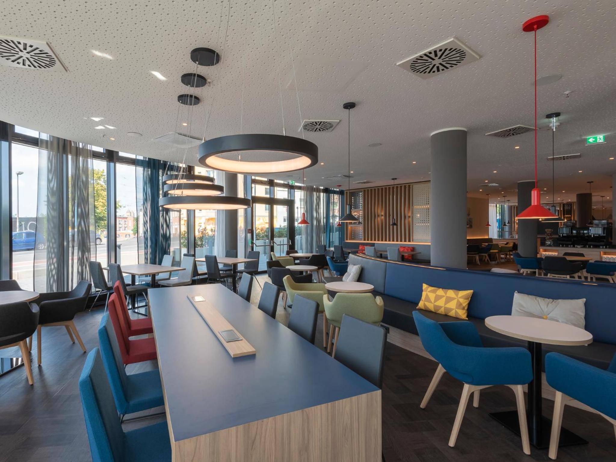 Holiday Inn Express Düsseldorf Airport Park Sleep & Fly www.dayuse.sg