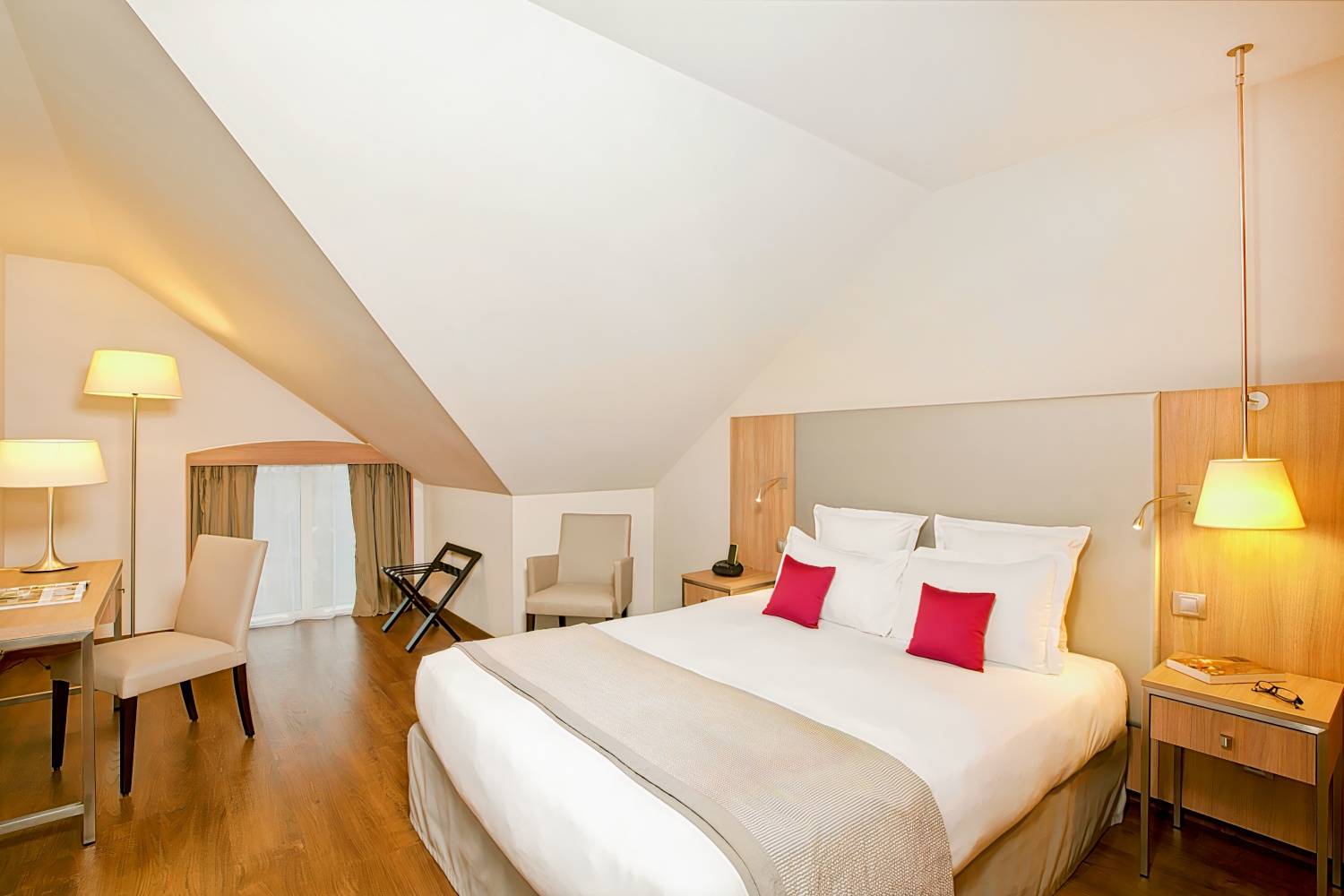 Residhome Roissy Park Airport Shuttle