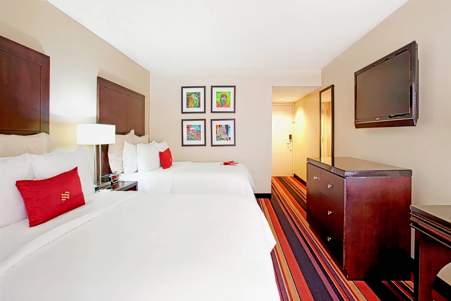 Crowne Plaza New Orleans Airport Williams Boulevard Kenner La Crowne Plaza New Orleans Airport, Kenner : hotel during the day